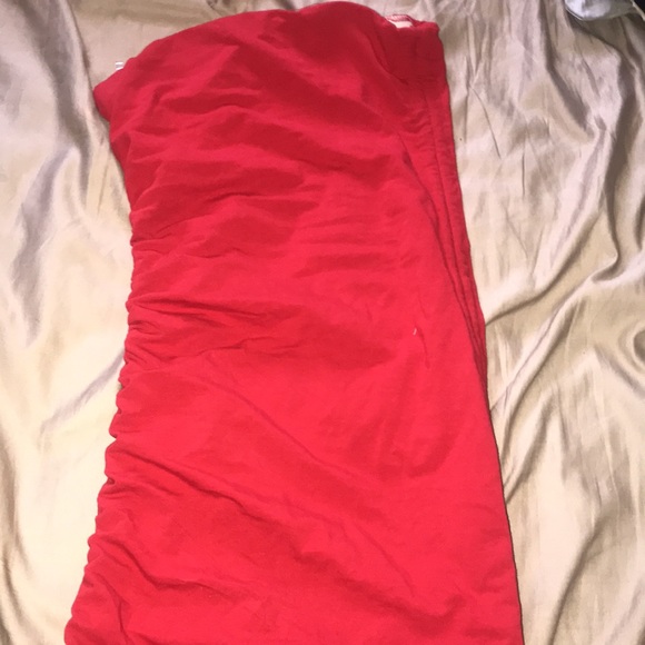 RED STRAPLESS DRESS ❤️‼️ - Picture 4 of 5